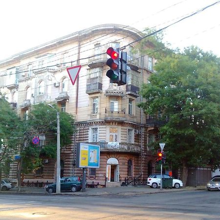 אודסה Apartment Vechnye Tsennosti מראה חיצוני תמונה